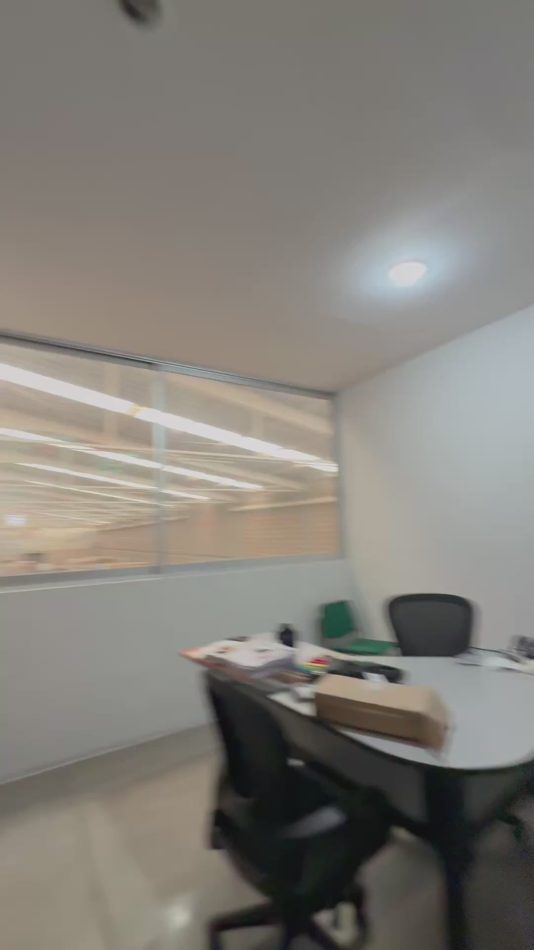 Cargar video: 